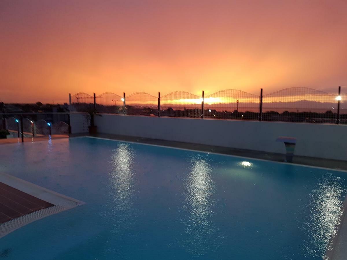 Hotel Vienna Lignano Sabbiadoro Exteriör bild